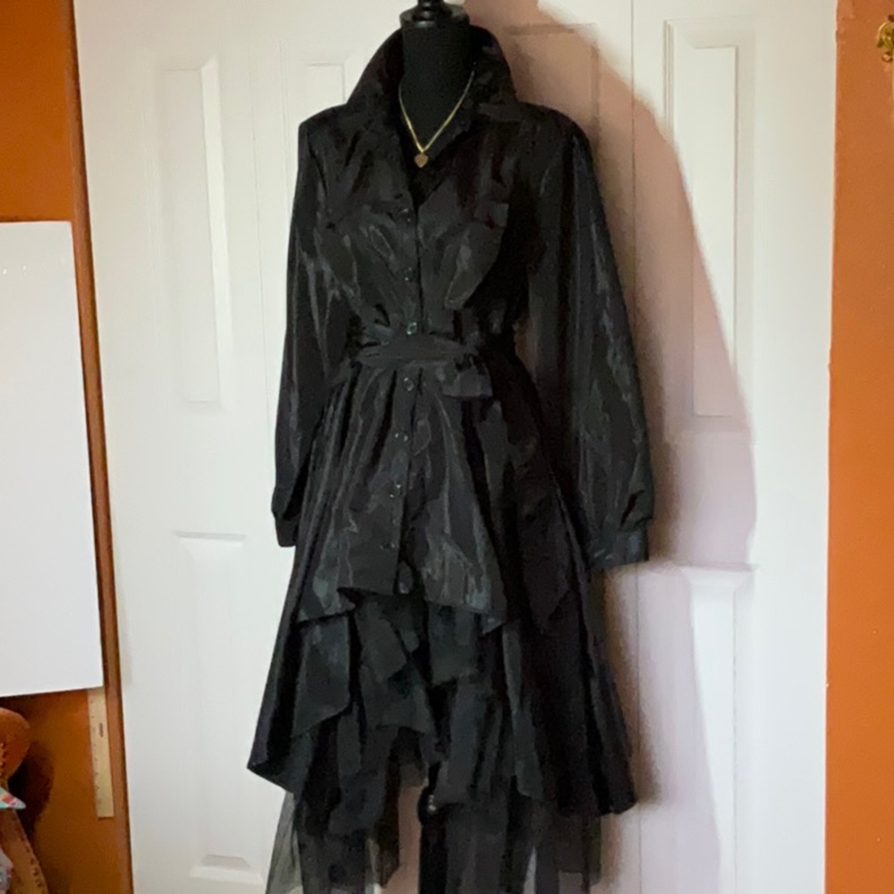 Dorman Evening Coat, NWT, Size Large.